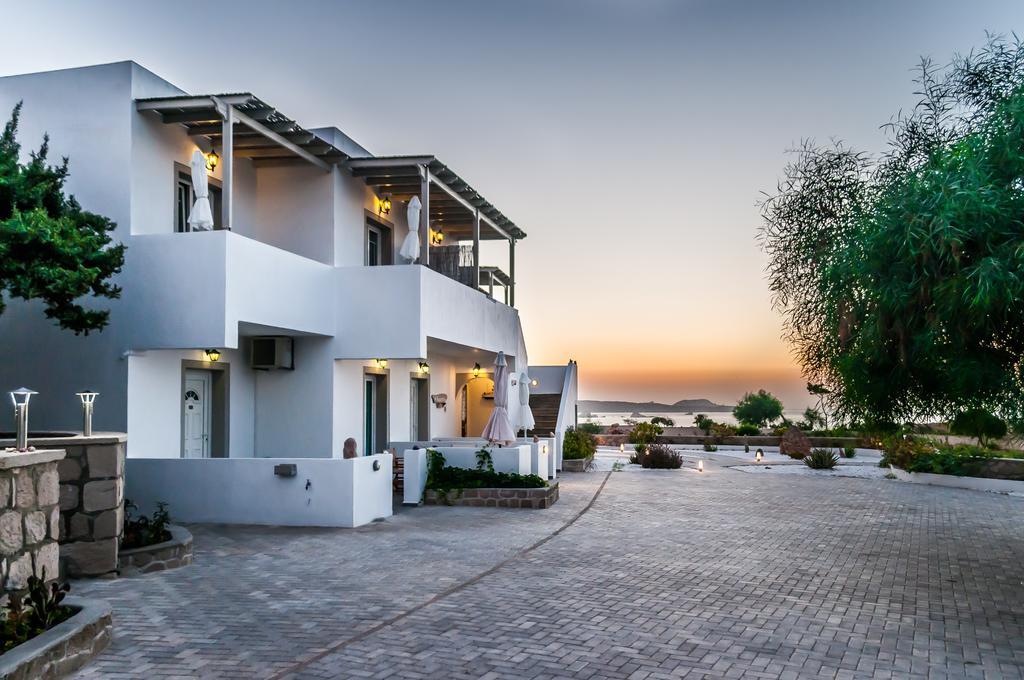 Agnanti View Hotel Pachaina Bagian luar foto