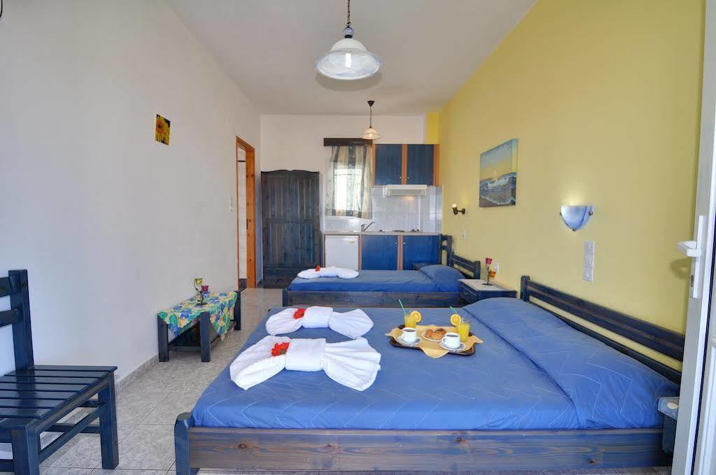 Agnanti View Hotel Pachaina Bagian luar foto