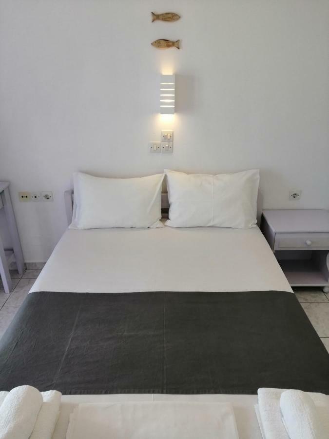 Agnanti View Hotel Pachaina Bagian luar foto