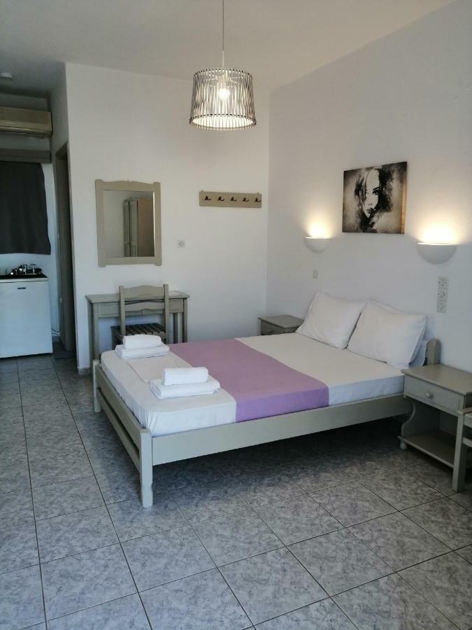 Agnanti View Hotel Pachaina Bagian luar foto