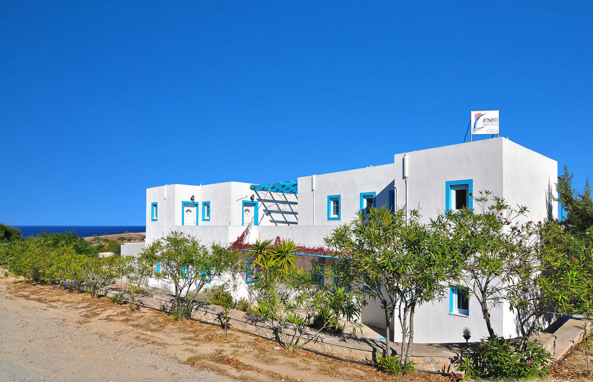 Agnanti View Hotel Pachaina Bagian luar foto